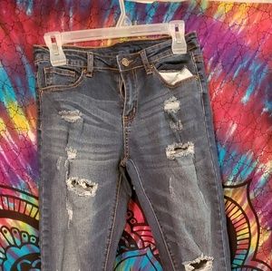 Womens distressed medium/dark wash